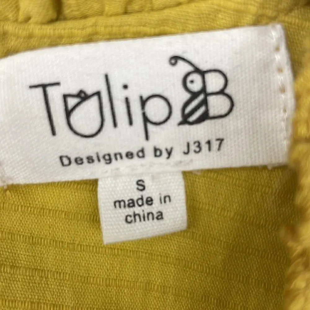 Tulip B Women’s cotton mustard sleeveless top embroidered detail size small